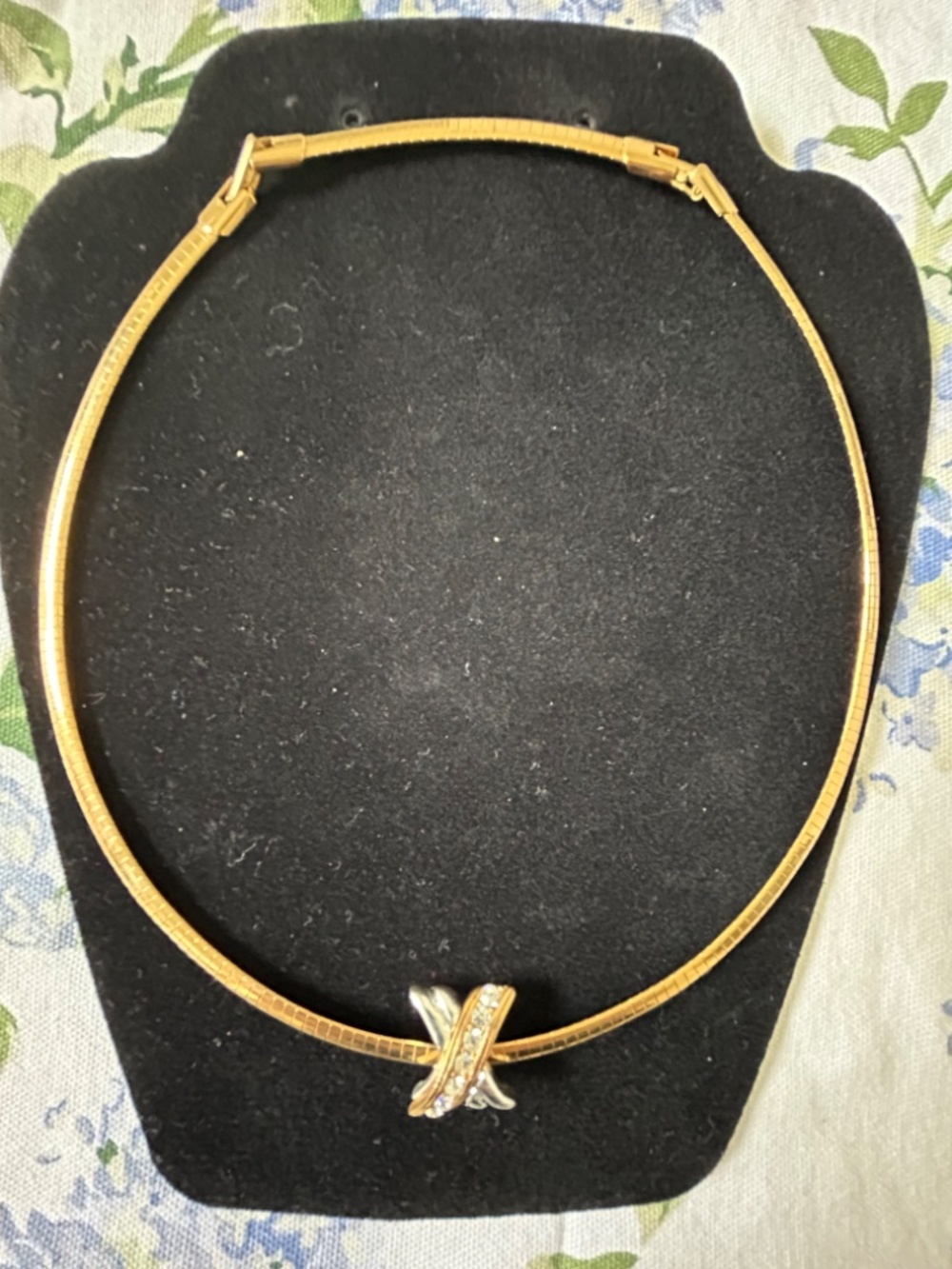 Vintage AVON Gold Tone Serpentine Choker